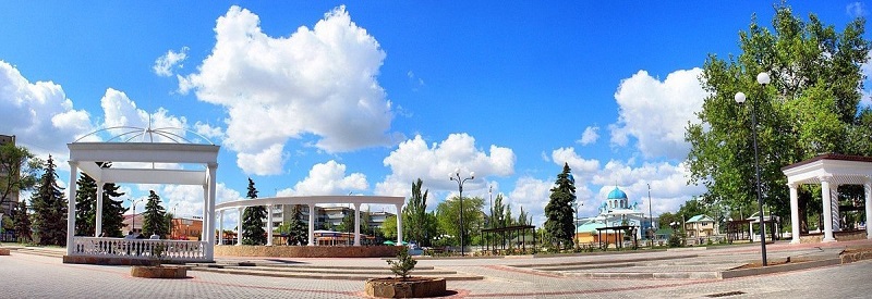 Центральная площадь города Саки Крым отдых Саки